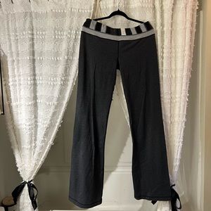 Lululemon groove pants TALL sz 12